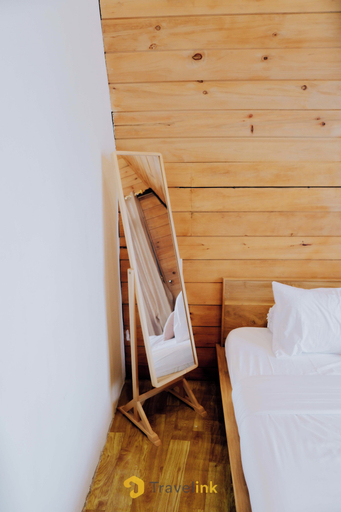Bedroom 13
