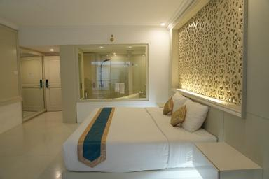 Bedroom 28