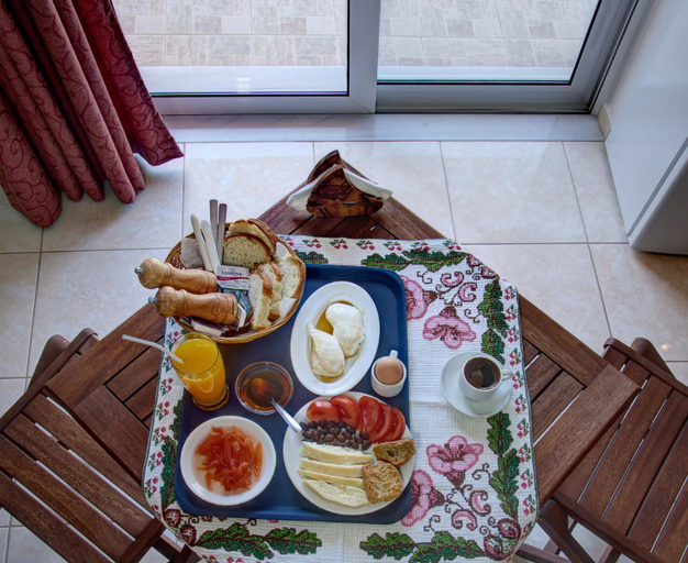 Food & Drinks 5, Antartisa B&B, Crete