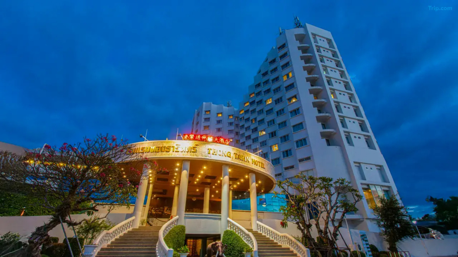 Exterior & Views 1, Thongtarin Hotel, Muang Surin