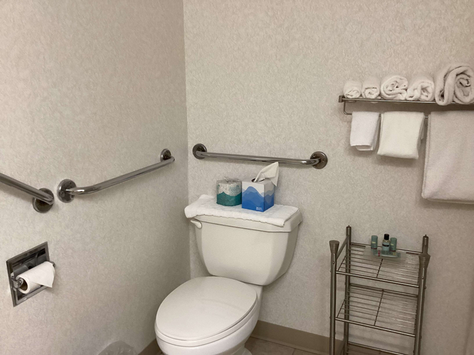 Bathroom 4, Best Western Glengarry Hotel, Colchester