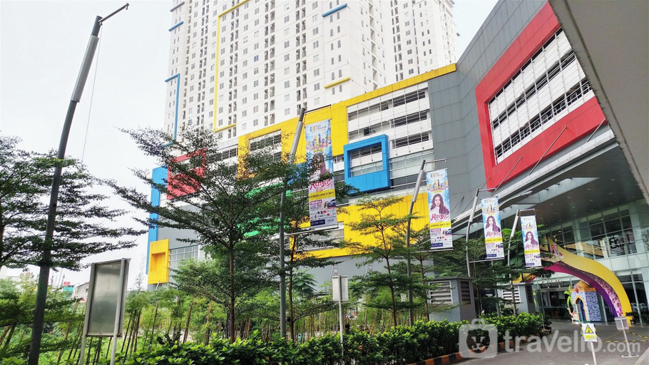 Exterior & Views, Cozy Studio Apartment Bassura City, Jakarta Timur