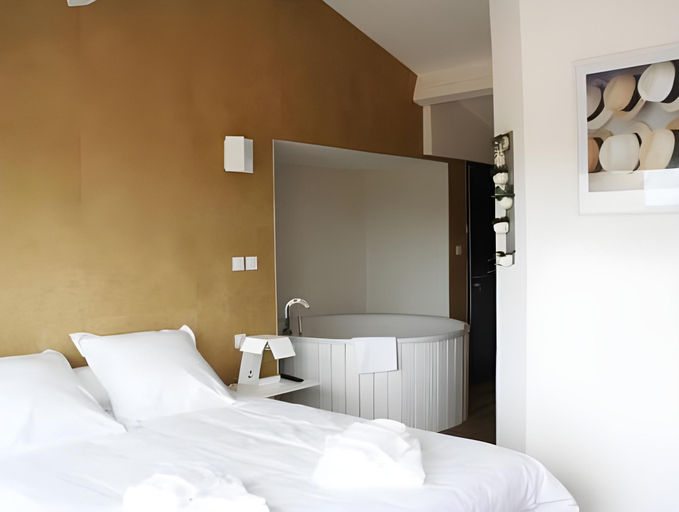 Bedroom 10
