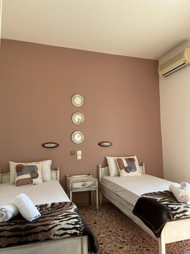5, J & N Studios, Ionian Islands