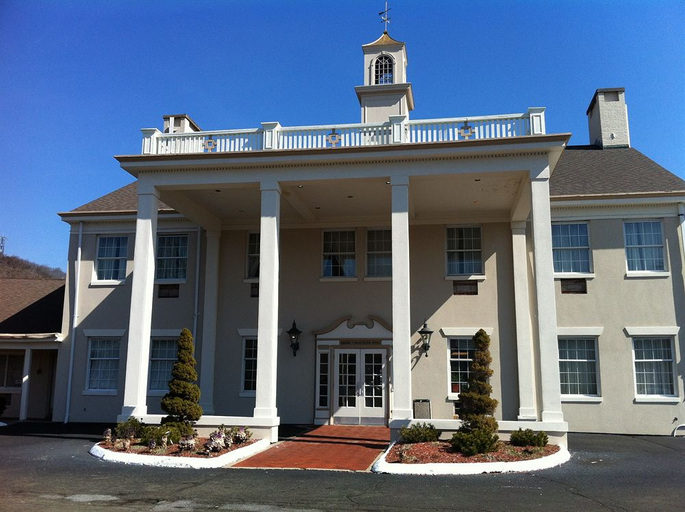 Others 5, New Haven Inn, New Haven