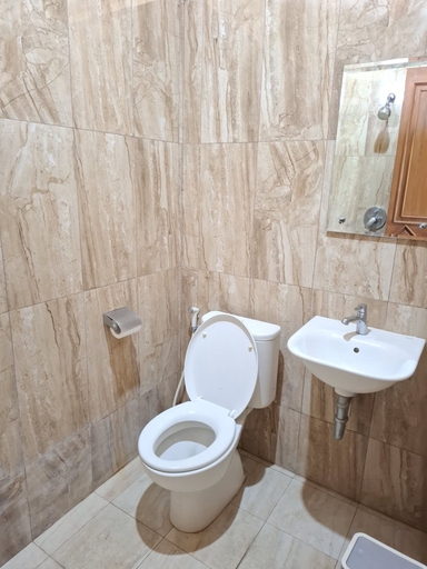 Bathroom 3, Balkondes Tuksongo, Magelang