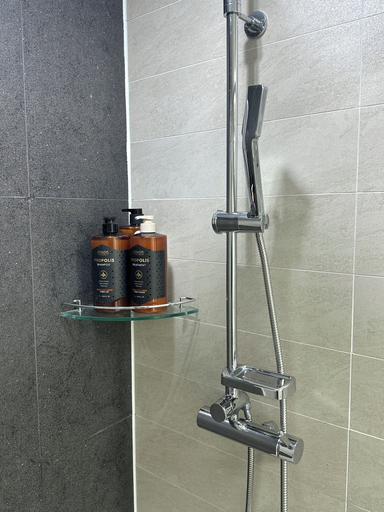 Bathroom 5, Grape Residence Hotel, Jung