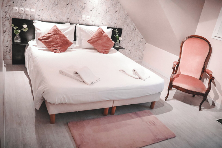 Bedroom 4, Maria Grazia Hotel, Calvados