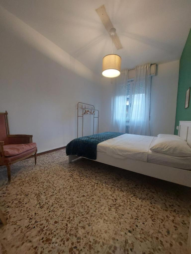 3, Sauro 43, Pisa