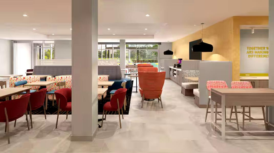 Food & Drinks 4, Home2 Suites by Hilton St. Joseph, Buchanan