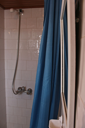 Bathroom 3, Porto Pim Beach House, Horta