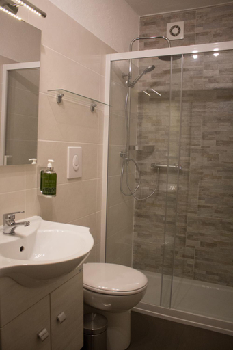 Bathroom, Al Rustico, Trento