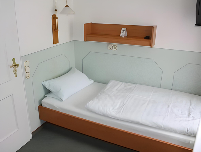 Bedroom 17