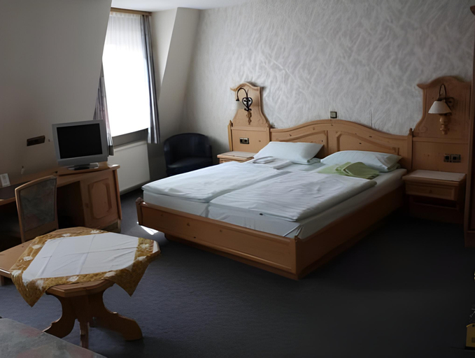 Bedroom 18