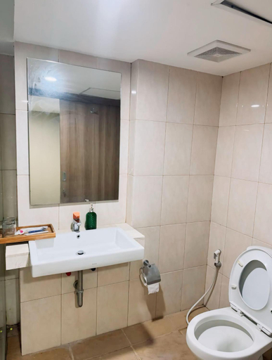 Bathroom, Loft Apartement at Student Park view City, Sleman