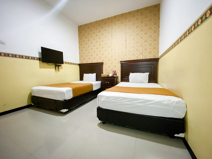 Bedroom 4, Guest House near Soekarno Hatta (Griya Kendedes), Malang