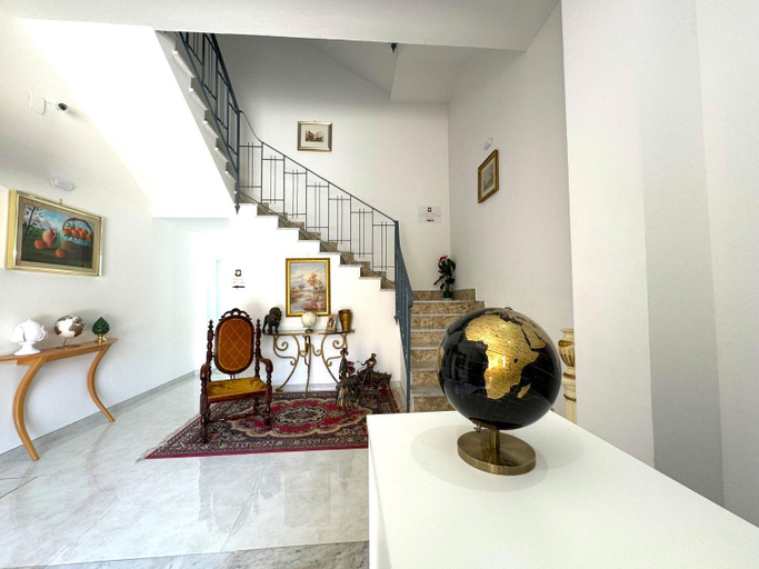Others 3, Casa Ferrante, Palermo