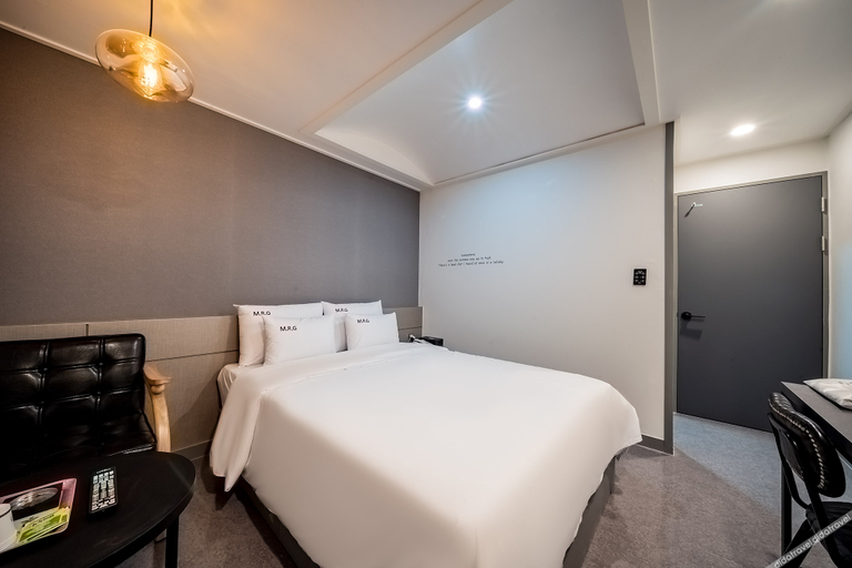 Bedroom 2, Sadang MRG, Dongjak