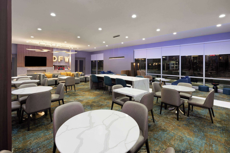 Food & Drinks 5, Hawthorn Extended Stay by Wyndham DeSoto, Dallas