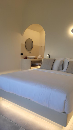 Bedroom 2, Maeva Suites Santorini, South Aegean