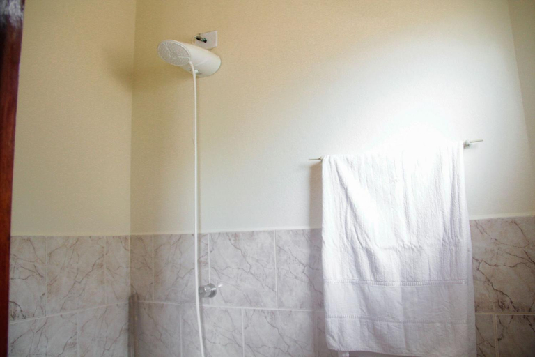 Bathroom, Pousada Fortaleza Sao Thome, São Thomé das Letras
