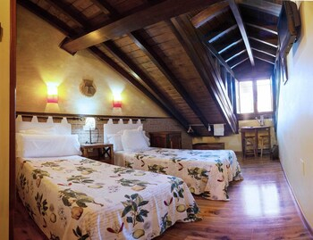 2, Micro Hostal La Puerta del Perdon, León
