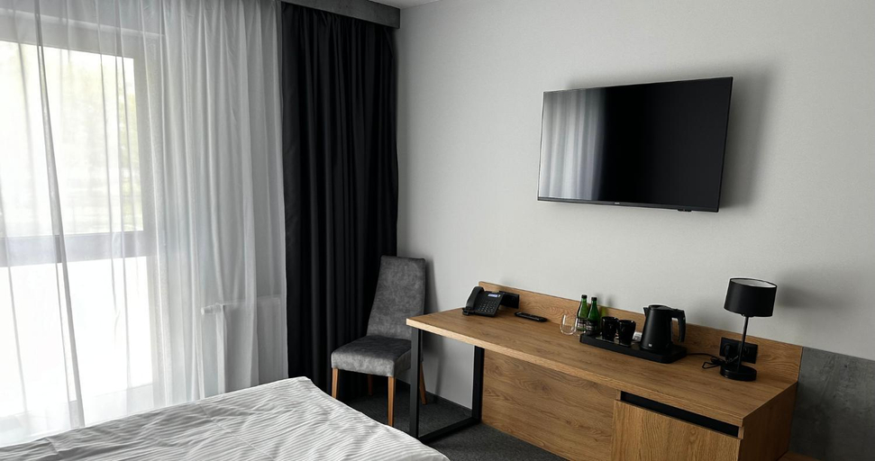 Others 5, Hotel Igloo, Krotoszyn