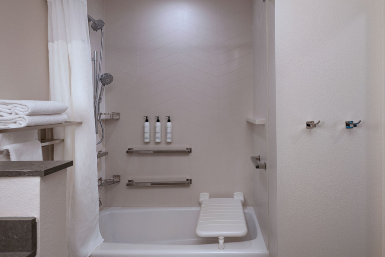Bathroom 4, Fairfield Inn & Suites By Marriott Austin Georgetown, Williamson