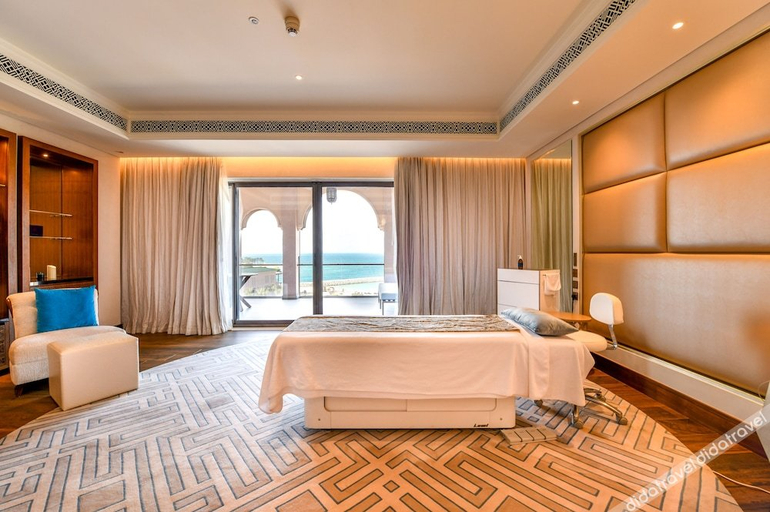 Bedroom 3, Royal Saray Resort, Manama