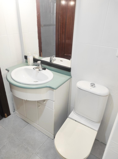 Bathroom 3, Piso DELYRENT, zona CorteIngles climatizado, Jaén