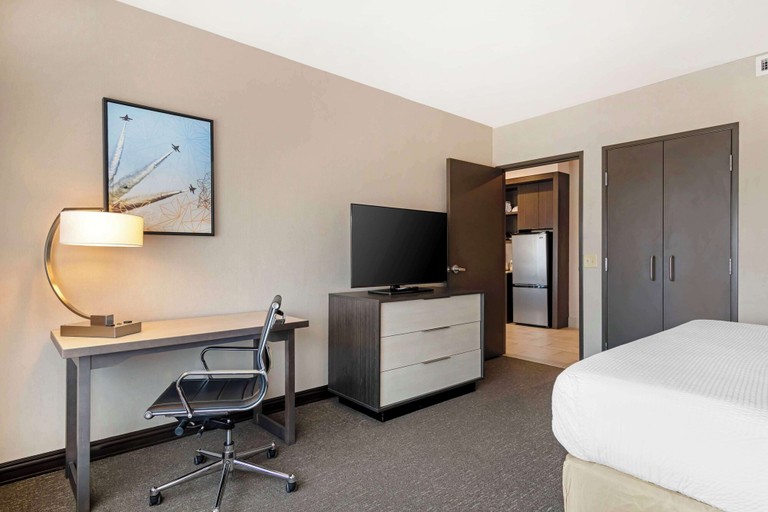 Bedroom 3, Best Western Plus Executive Residency Rigby's Water World Hotel, Houston