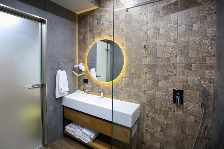 Bathroom 5, AP HOTEL BOUTIQUE, Vlorës