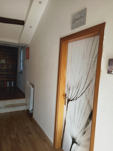 Others 5, La casa sul tetto, Room's & Glamping, Macerata