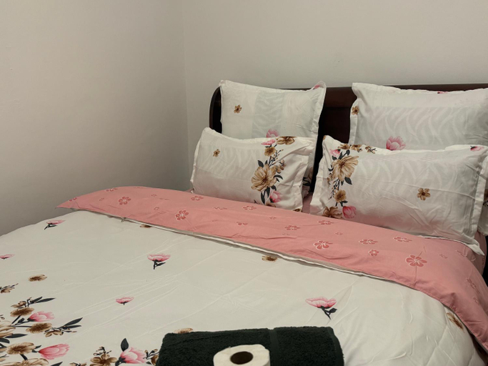Others 3, Leisure Lodges selfcatering accommodation Parow, City of Cape Town