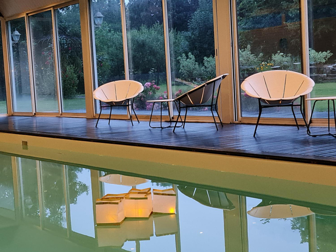 Others 4, Le Manoir des Marronniers, Calvados