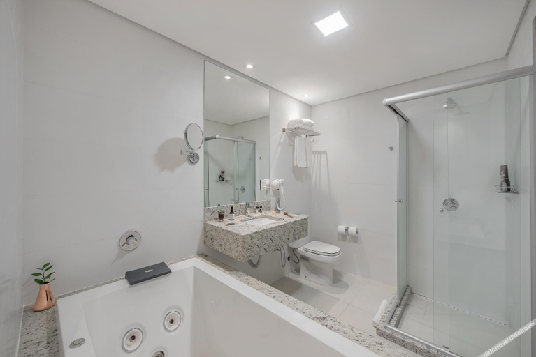 Bathroom 4, Intercity Sao Leopoldo, São Leopoldo