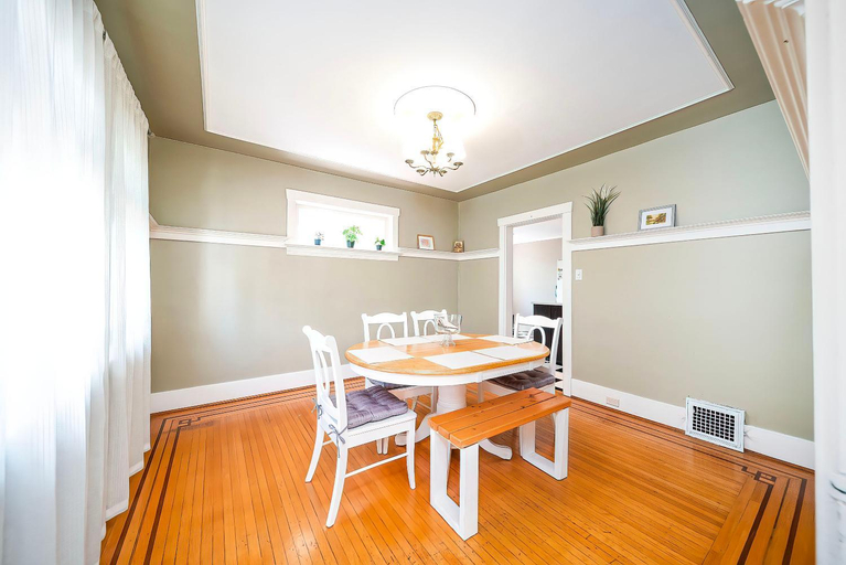 3, Charming Home Near UBC with Parking & Backyard, Greater Vancouver