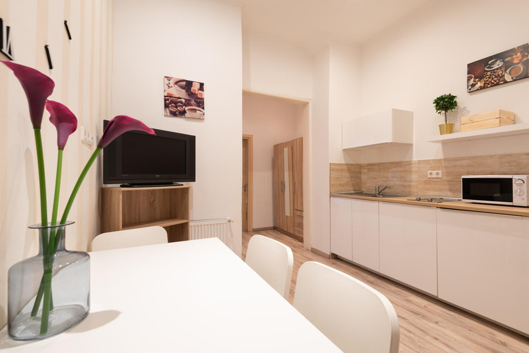 2, Standard Apartment by Hi5 - West End Center, Budapesti