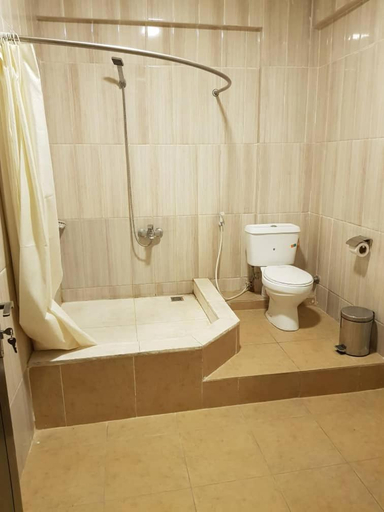 Bathroom 3, Tahir Guest Palace, Fagge