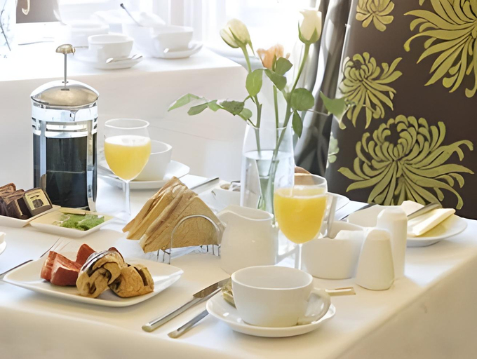 Food & Drinks 5, Clontarf Hotel, Conwy