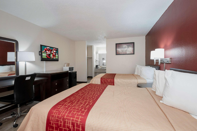 Bedroom 3, Red Roof Inn Abingdon, Washington
