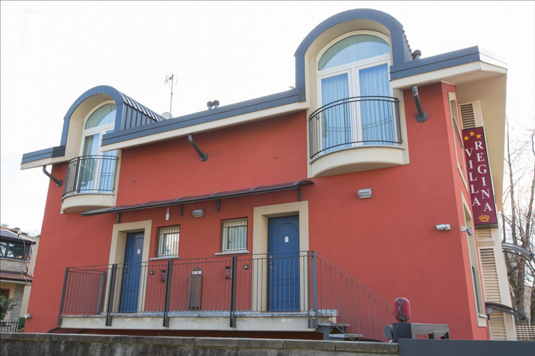Exterior 8
