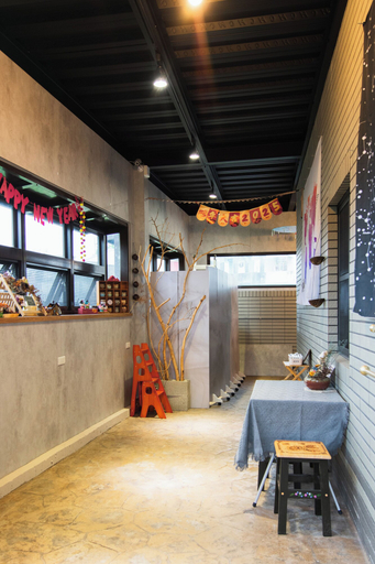 Food & Drinks 4, The yard, Yilan