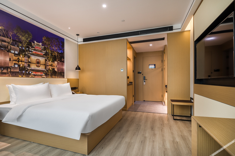 Bedroom 2, Starway Hotel Nanjing Jingwu Road Hongyang Home City, Nanjing