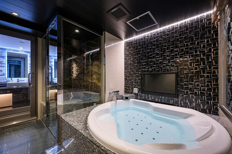 Bathroom 27