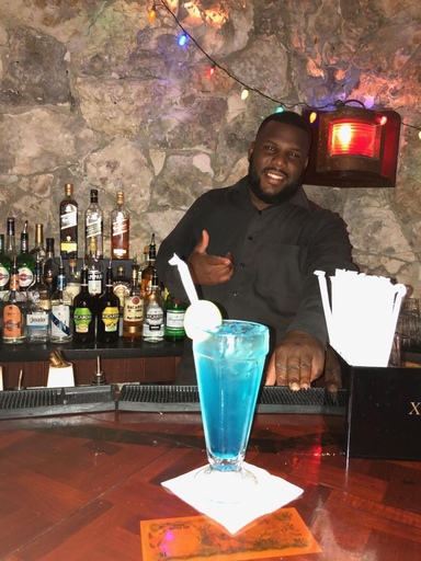 Food & Drinks 5, The Sunset Cove and Rainbow Room