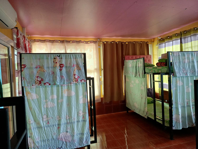 Bedroom 3, Rueang Sri Siri Guesthouse, Muang Sukhothai