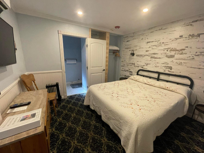 Bedroom 30