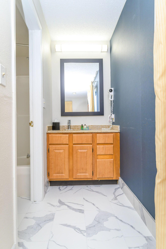 Others, Philadelphia Suites Extended Stay, Philadelphia