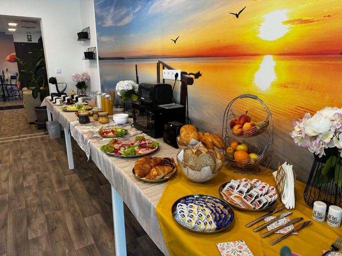 Food & Drinks 5, See Panzio, Sopron-Fertőd